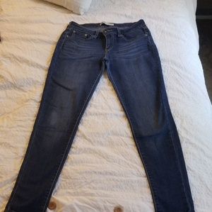 Super Skinny Levi Jeans